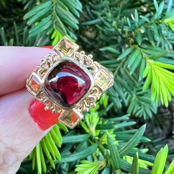 10K YELLOW GOLD CABOCHON GARNET AND CITRINE RING DESIGNER LOOK STATEMENT PIECE